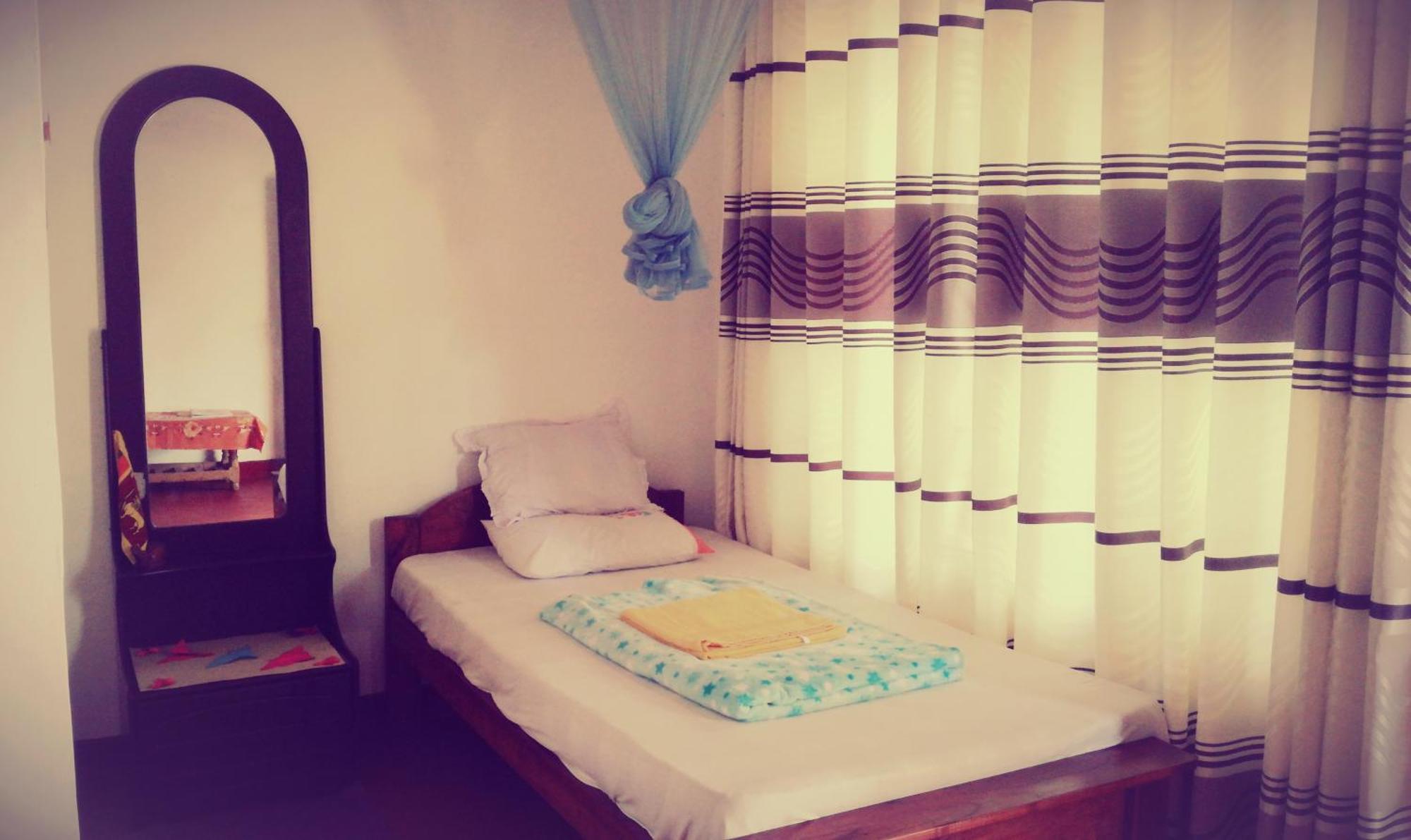 Deneth Homestay Ella Esterno foto